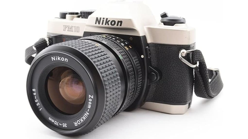 nikon fm 10 with 35 70mm